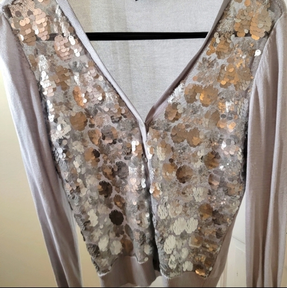 BCBGMAXAZRIA Silver Sequin Cardigan. M. - Picture 6 of 7